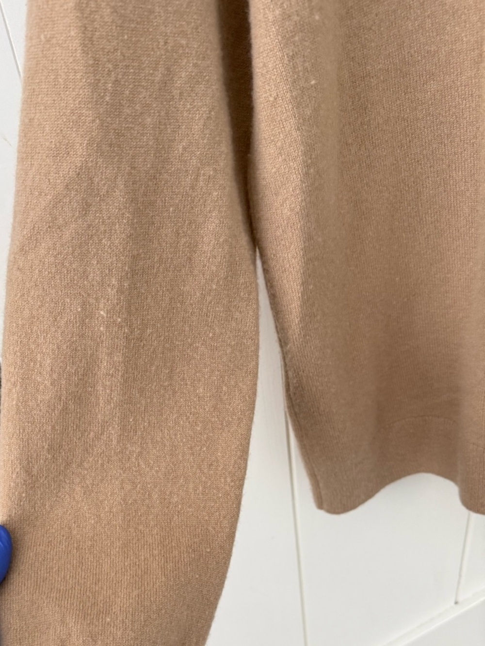 Vince Cashmere Weekend V-Neck Sweater - Picture 7 of 15
